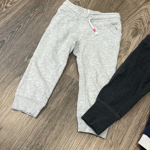 Bundle of 3 Sweatpants - Picture 2 of 3